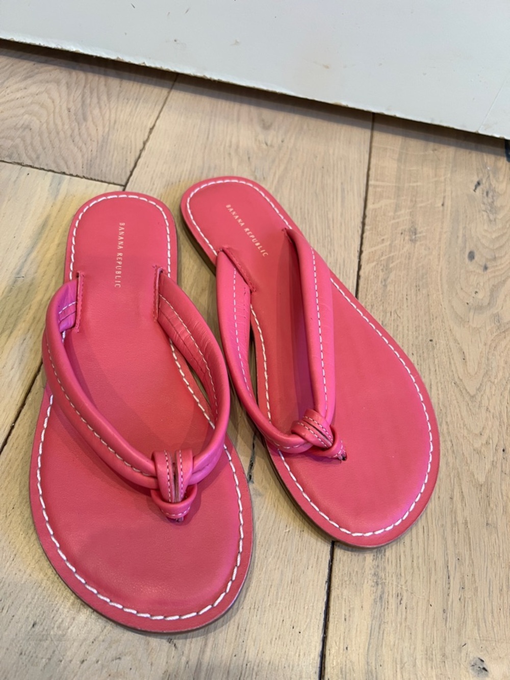 Banana Republic Hot Pink Leather Thong Sandals